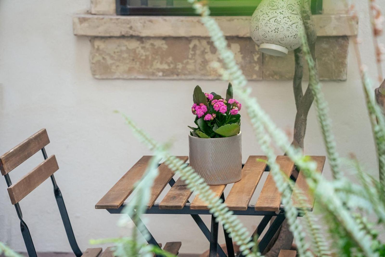 Elegant Design Apartment In Historical City Center Catánia Buitenkant foto