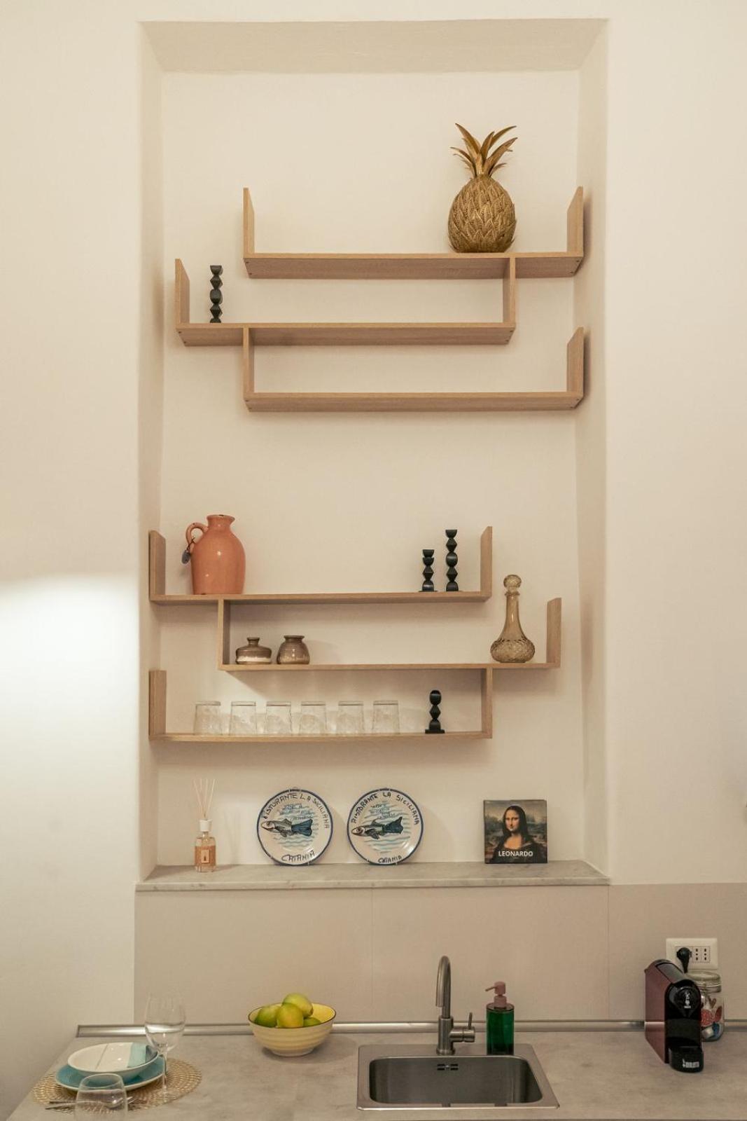 Elegant Design Apartment In Historical City Center Catánia Buitenkant foto